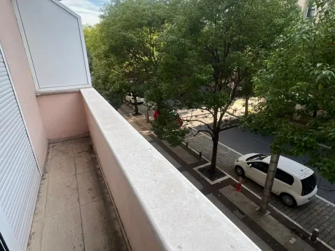 Rent, office space, 75m², Centar, Podgorica - image 20