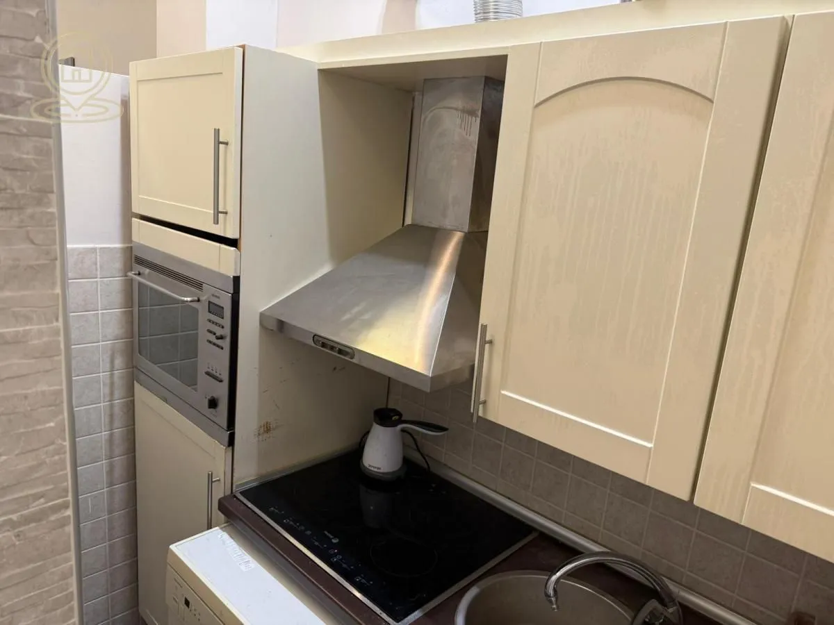 Rent, office space, 145m², Južni Bulevar, Vračar Sve Podlokacije