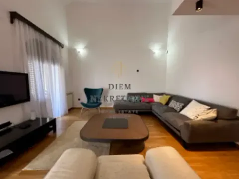 Rent, five bedroom apartment, 280m², Gorica C, Podgorica