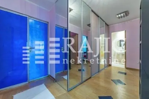 Rent, four bedroom apartment, 132m², Vukov Spomenik, Zvezdara Sve Podlokacije