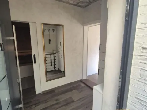 Izdavanje, četvorosoban stan, 100m², Autokomanda, Voždovac Sve Podlokacije - image 8