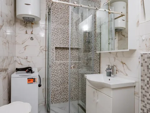 Izdavanje, jednosoban stan, 48m², Šušanj, Bar - image 9