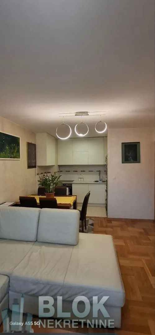 Prodaja, dvosoban stan, 67m², Stari Aerodrom, Podgorica
