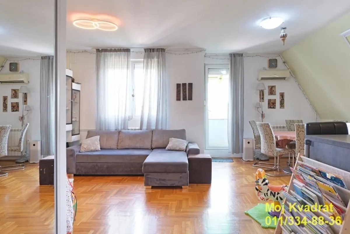 Prodaja, četvorosoban stan, 102m², Voždovac Sve Podlokacije, Beograd
