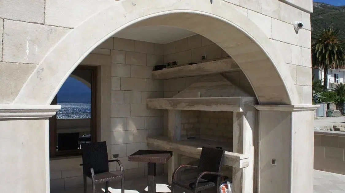 Prodaja, kuća, 175m², Baošići, Herceg Novi