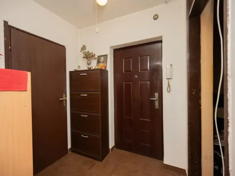 Sale, three bedroom apartment, 100m², Blok 5, Podgorica - image 16