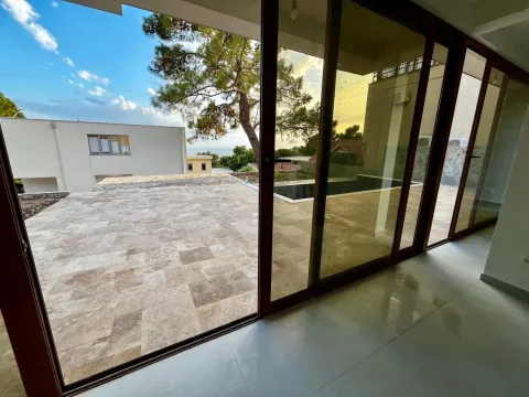 Sale, house, 300m², Šušanj, Bar - image 13