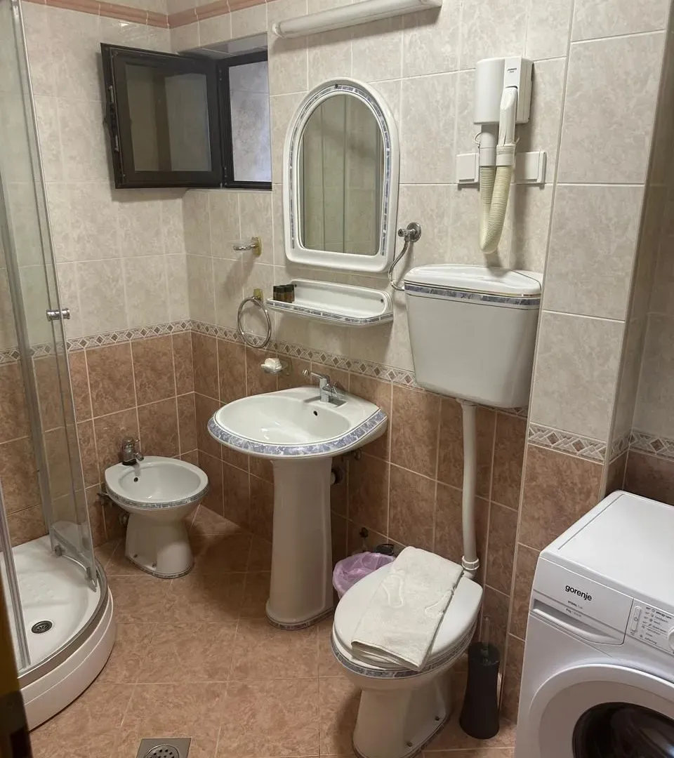 Rent, three bedroom apartment, 80m², Centar, Budva