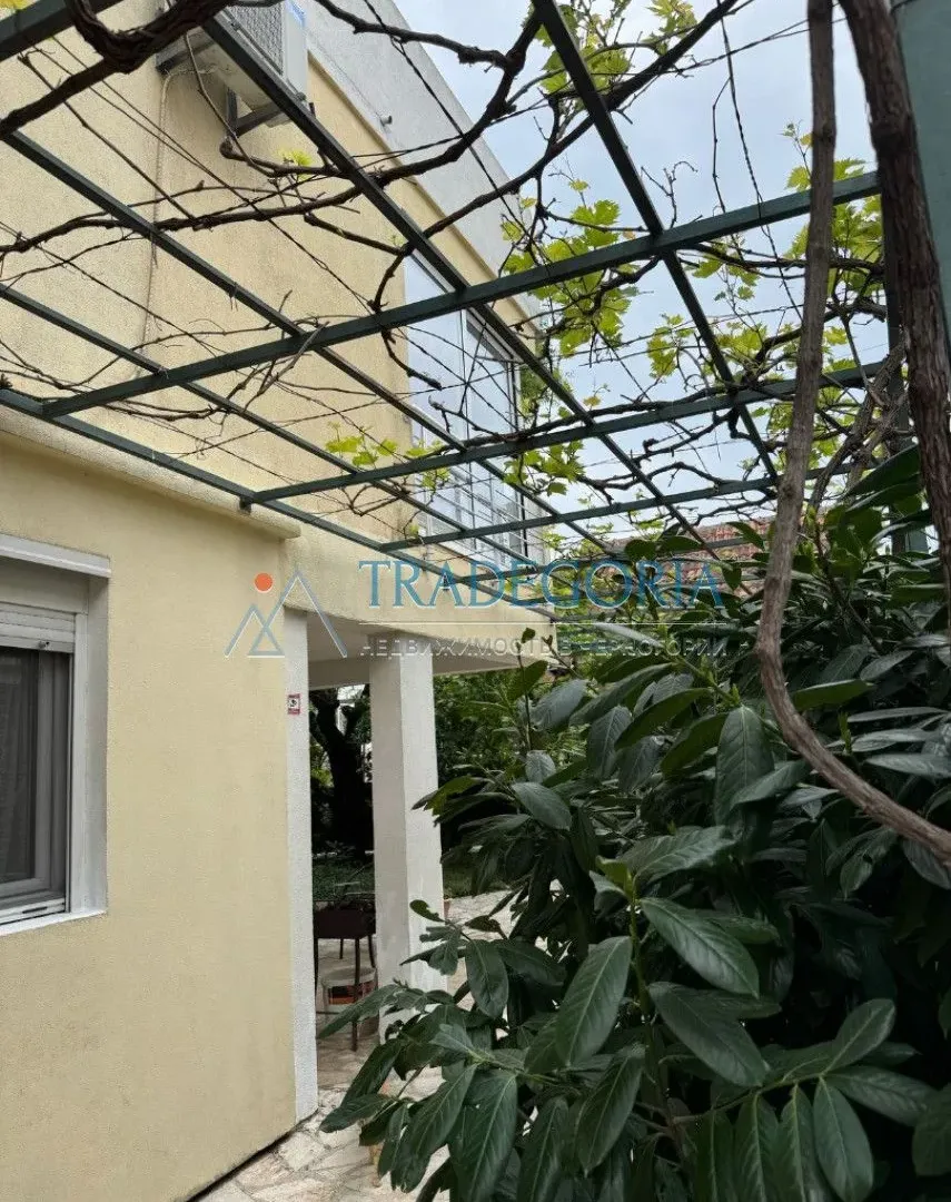 Prodaja, kuća, 180m², Sutomore, Bar