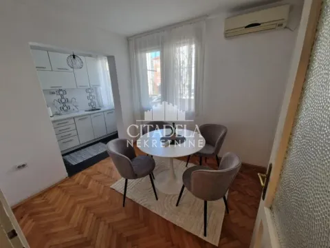 Izdavanje, dvosoban stan, 49m², Karaburma, Palilula Sve Podlokacije - image 13