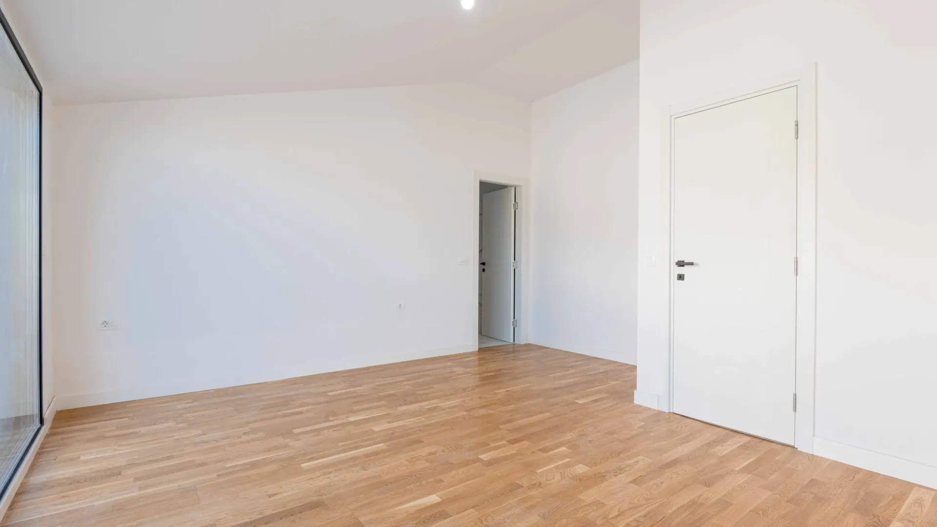 Sale, three bedroom apartment, 204m², Rafailovići, Budva