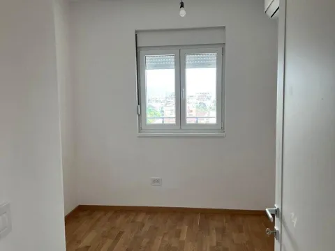 Rent, three bedroom apartment, 104m², Stari Aerodrom, Podgorica - image 5