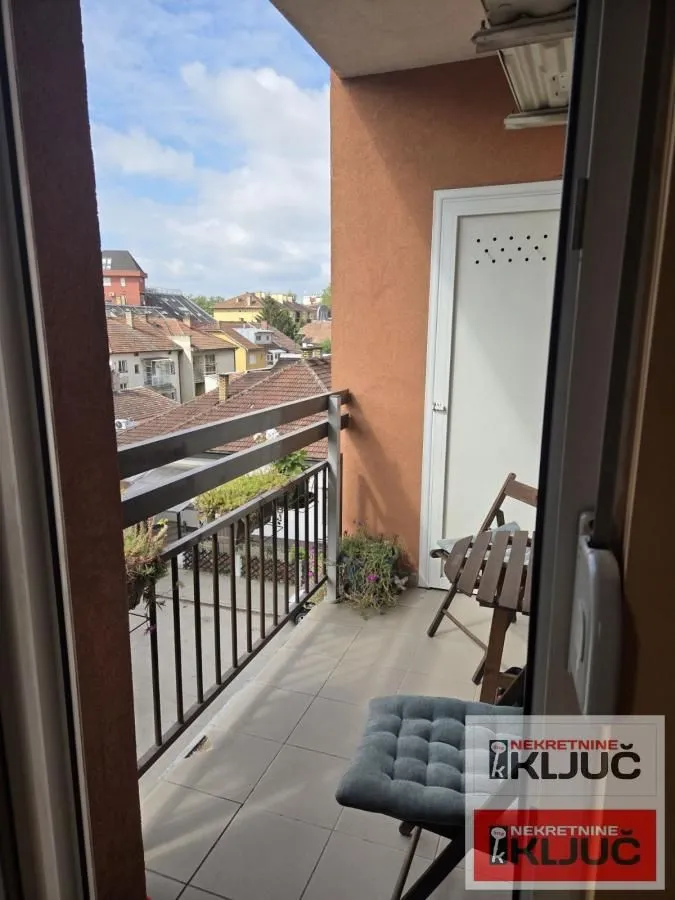 Prodaja, dvosoban stan, 69m², Bulevar Oslobodjenja, Novi Sad Sve Podlokacije