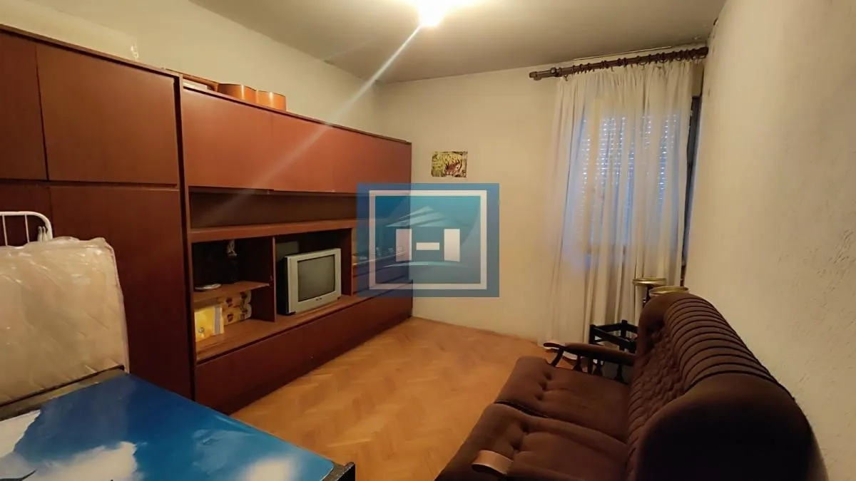 Prodaja, dvosoban stan, 75m², Strelište, Jagodina