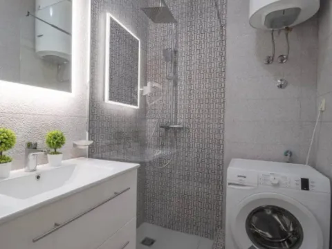 Sale, one bedroom apartment, 51m², Ivanovići, Budva - image 11