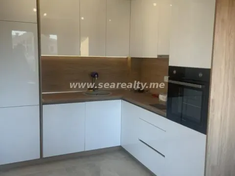 Izdavanje, dvosoban stan, 67m², Radanovići, Kotor - image 5