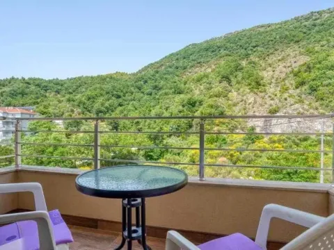 Rent, one bedroom apartment, 55m², Bečići, Budva - image 7