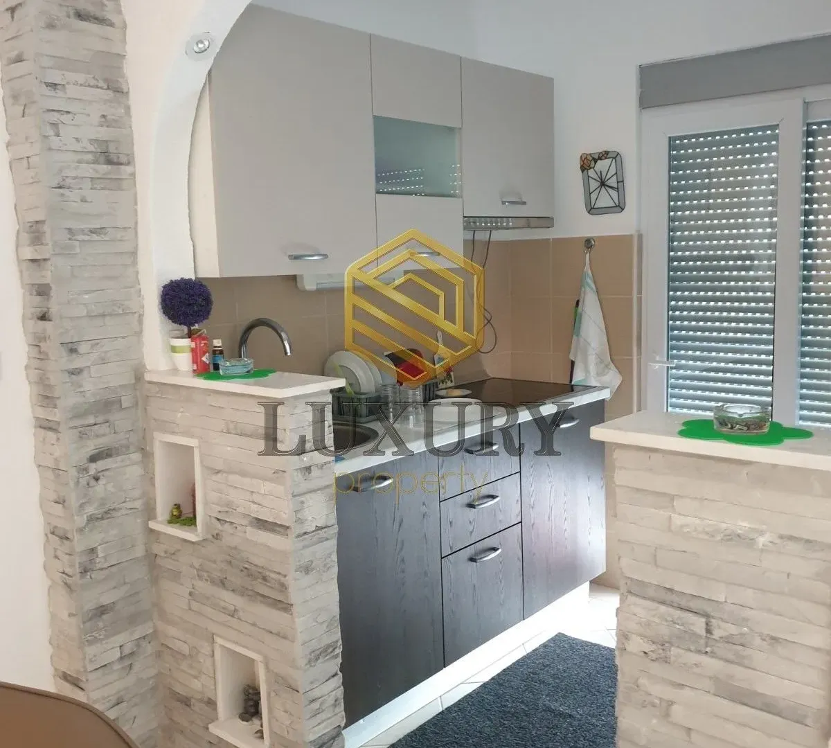 Prodaja, dvosoban stan, 83m², Petrovac, Budva