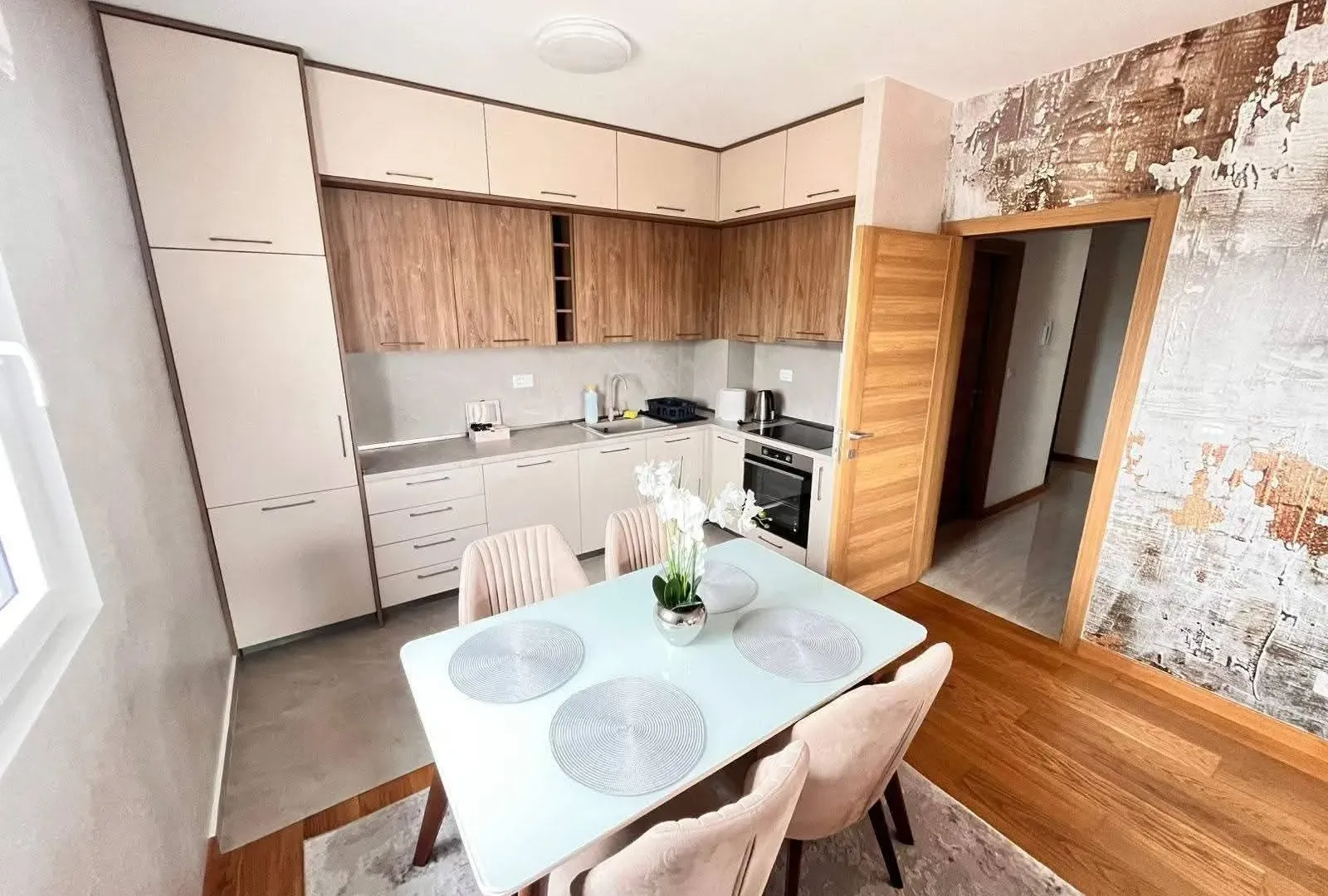 Prodaja, dvosoban stan, 72m², New City, Podgorica