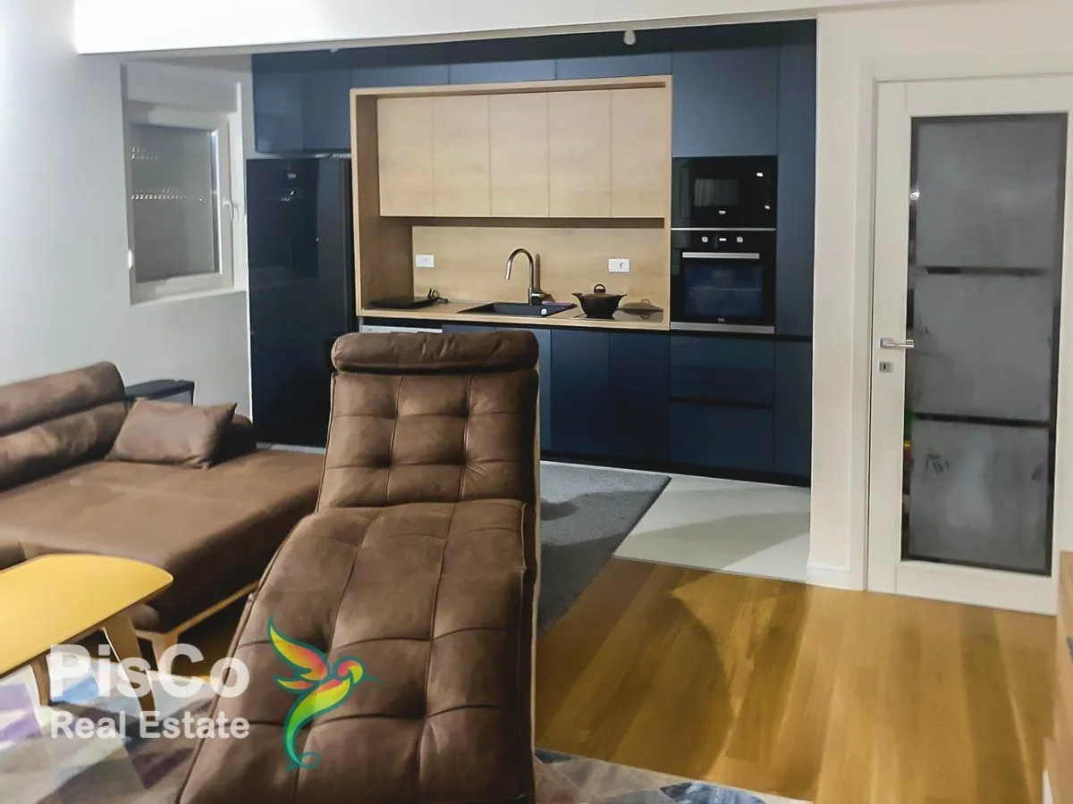Prodaja, dvosoban stan, 71m², Central Point, Podgorica