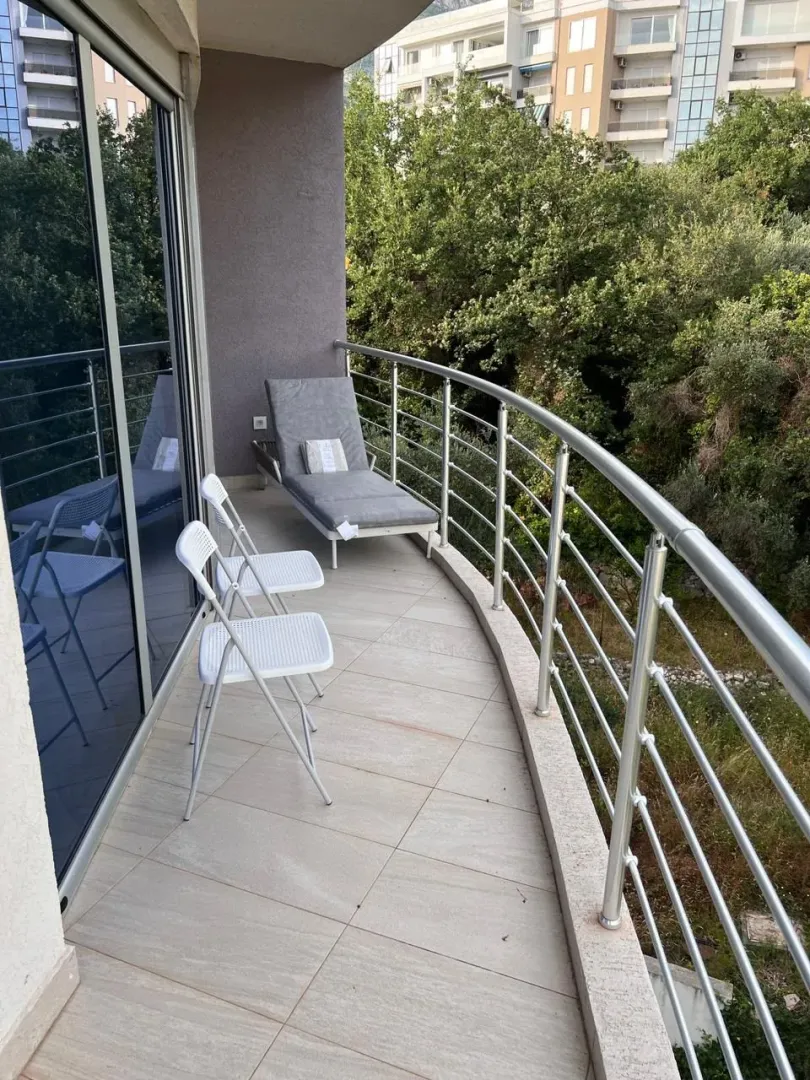 Prodaja, dvosoban stan, 79m², Rafailovići, Budva