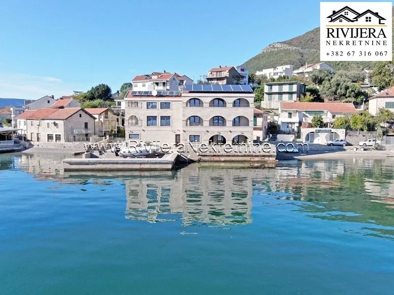 Prodaja, kuća, 411m², Đenovići, Herceg Novi