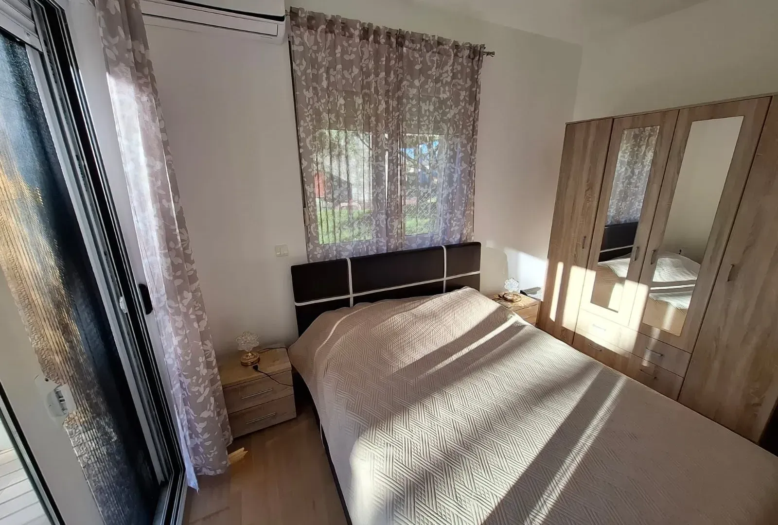Rent, two bedroom apartment, 75m², Dumidran, Tivat