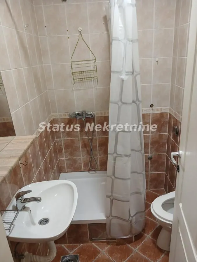 Izdavanje, garsonjera, 26m², Nova Detelinara, Novi Sad Sve Podlokacije