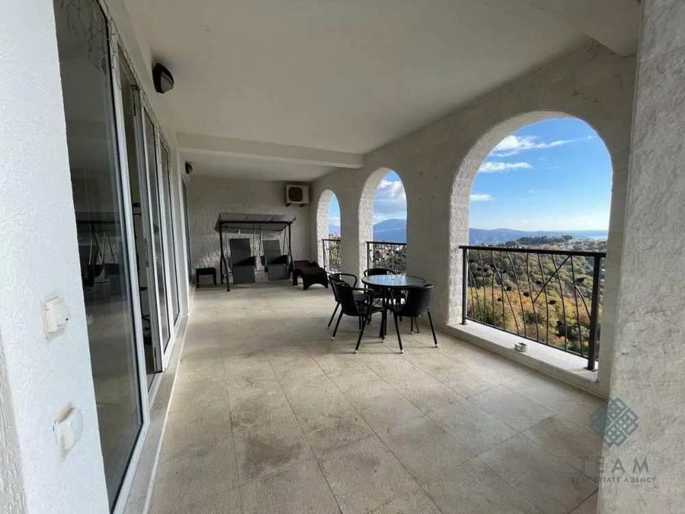 Prodaja, dvosoban stan, 154m², Topla, Herceg Novi