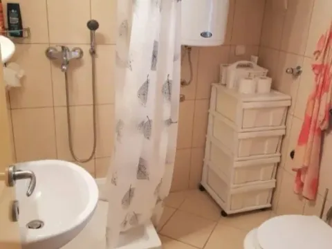 Sale, three bedroom apartment, 92m², Slovenska Plaža, Budva - image 8