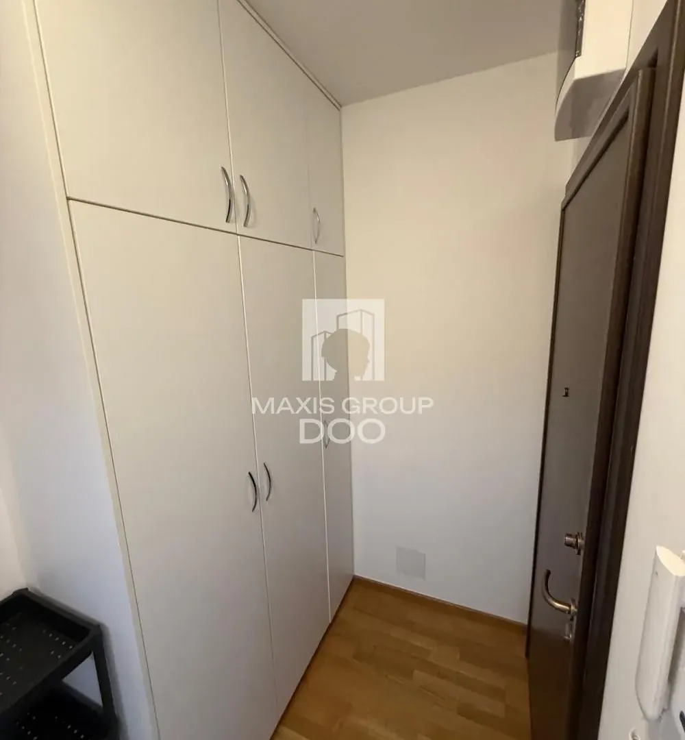 Izdavanje, dvosoban stan, 51m², Đeram Pijaca, Beograd