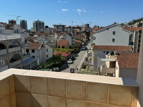 Sale, one bedroom apartment, 41m², Mainski Put, Budva - image 2