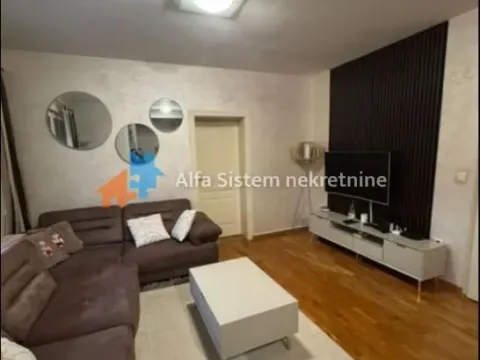 Izdavanje, trosoban stan, 73m², Voždovac Sve Podlokacije, Beograd - image 1