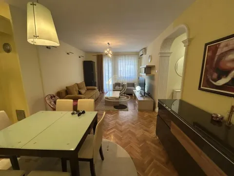 Izdavanje, trosoban stan, 76m², Centar, Novi Sad - image 3
