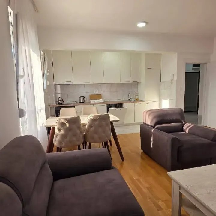 Sale, two bedroom apartment, 70m², 1 maj, Podgorica