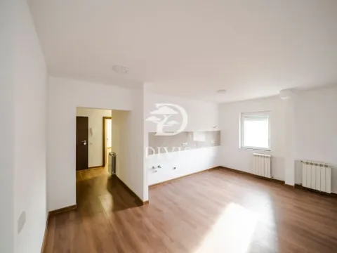 Prodaja, stan, 104m², Novi Beograd Blok 62, Novi Beograd Sve Podlokacije - image 2