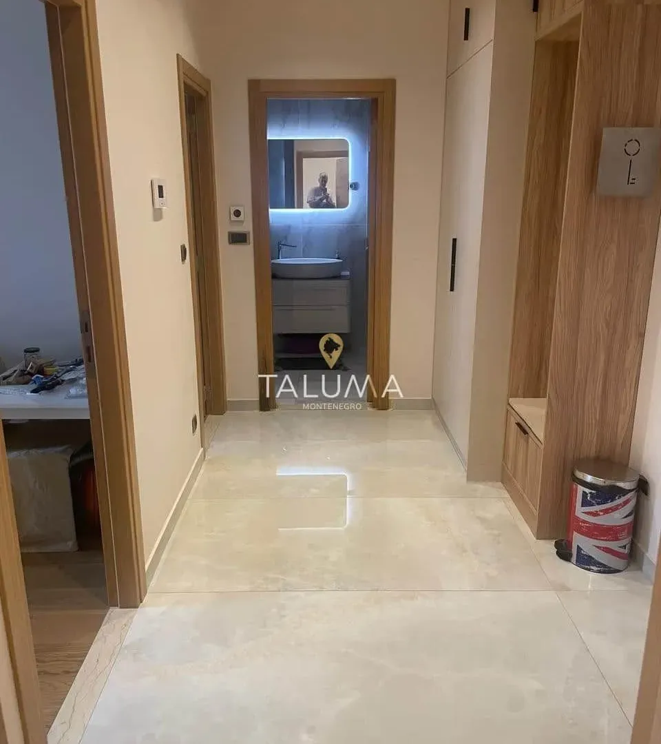 Rent, two bedroom apartment, 75m², Preko Morače, Podgorica