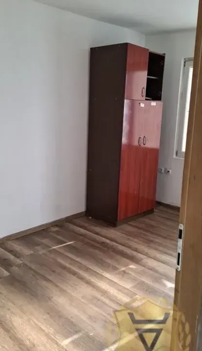 Izdavanje, kuća, 90m², Ledine, Beograd