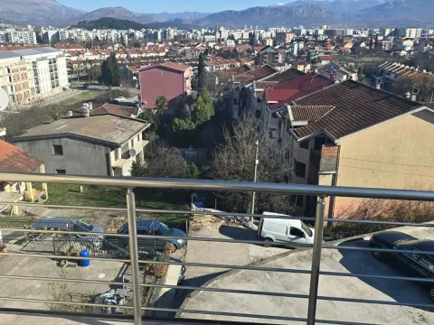 Izdavanje, dvosoban stan, 100m², Zabjelo, Podgorica - image 9