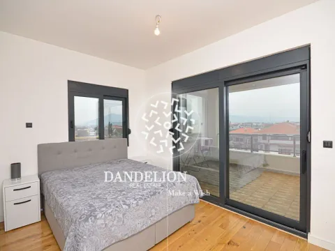 Izdavanje, kuća, 180m², Gornja Gorica, Podgorica - image 26