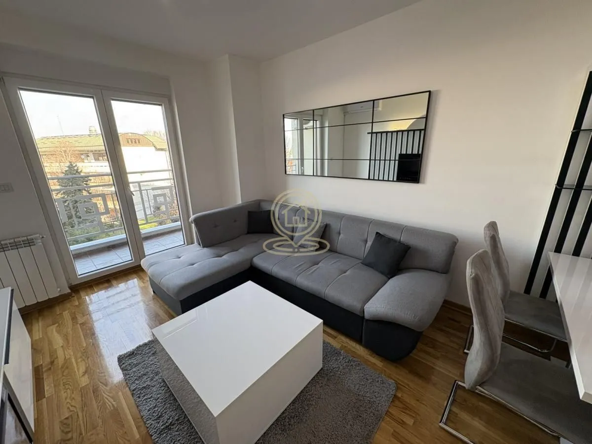 Rent, two bedroom apartment, 52m², Hala Pionir, Palilula Sve Podlokacije