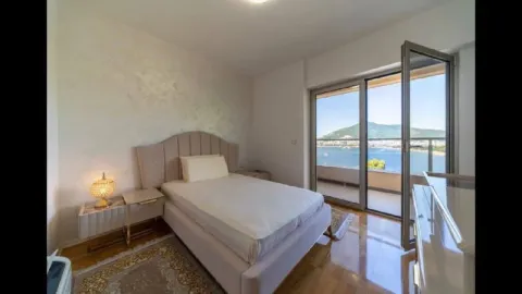Izdavanje, trosoban stan, 130m², Babin Do, Budva - image 6