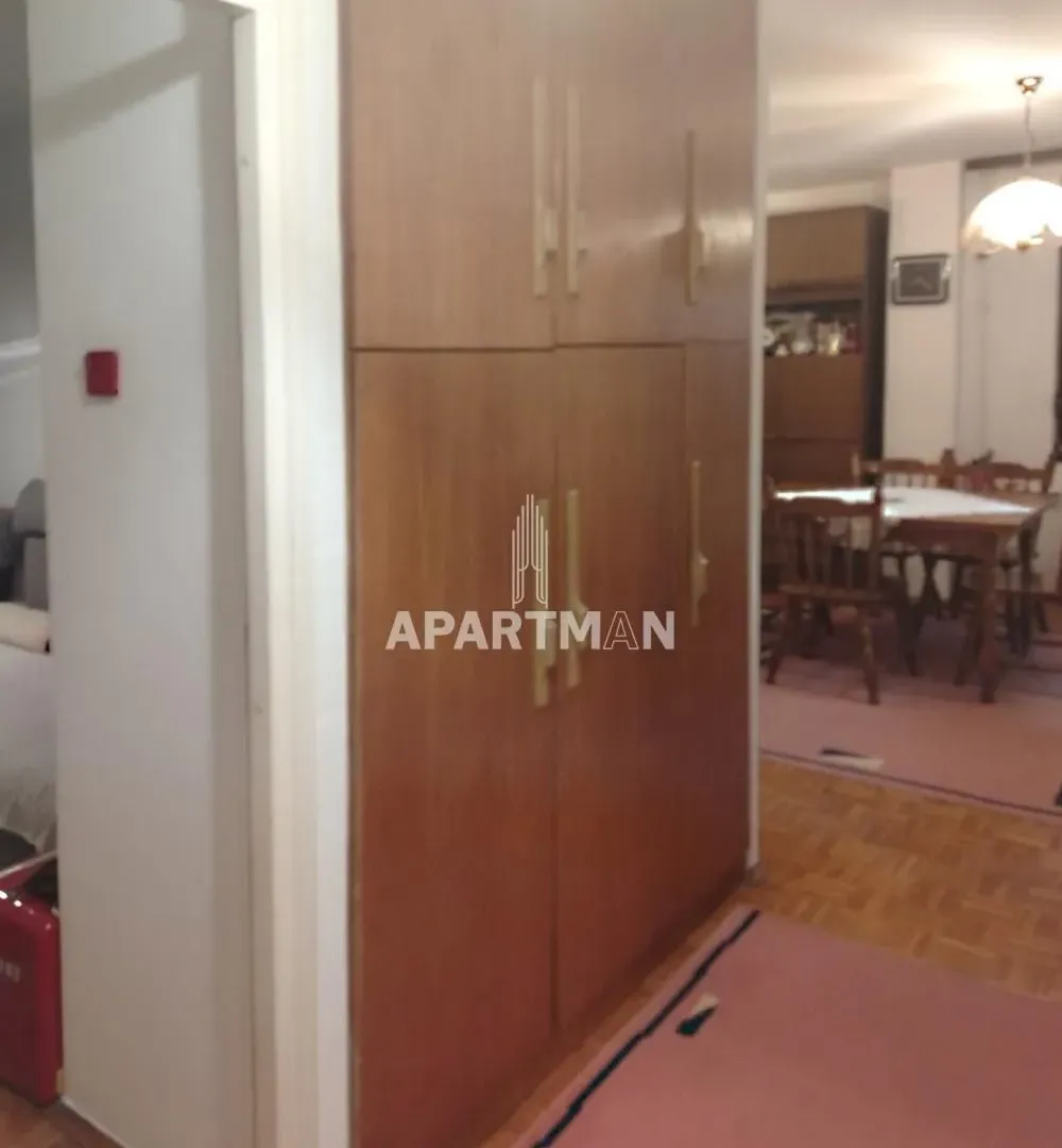 Prodaja, trosoban stan, 73m², Novi Beograd Blok 72, Novi Beograd Sve Podlokacije