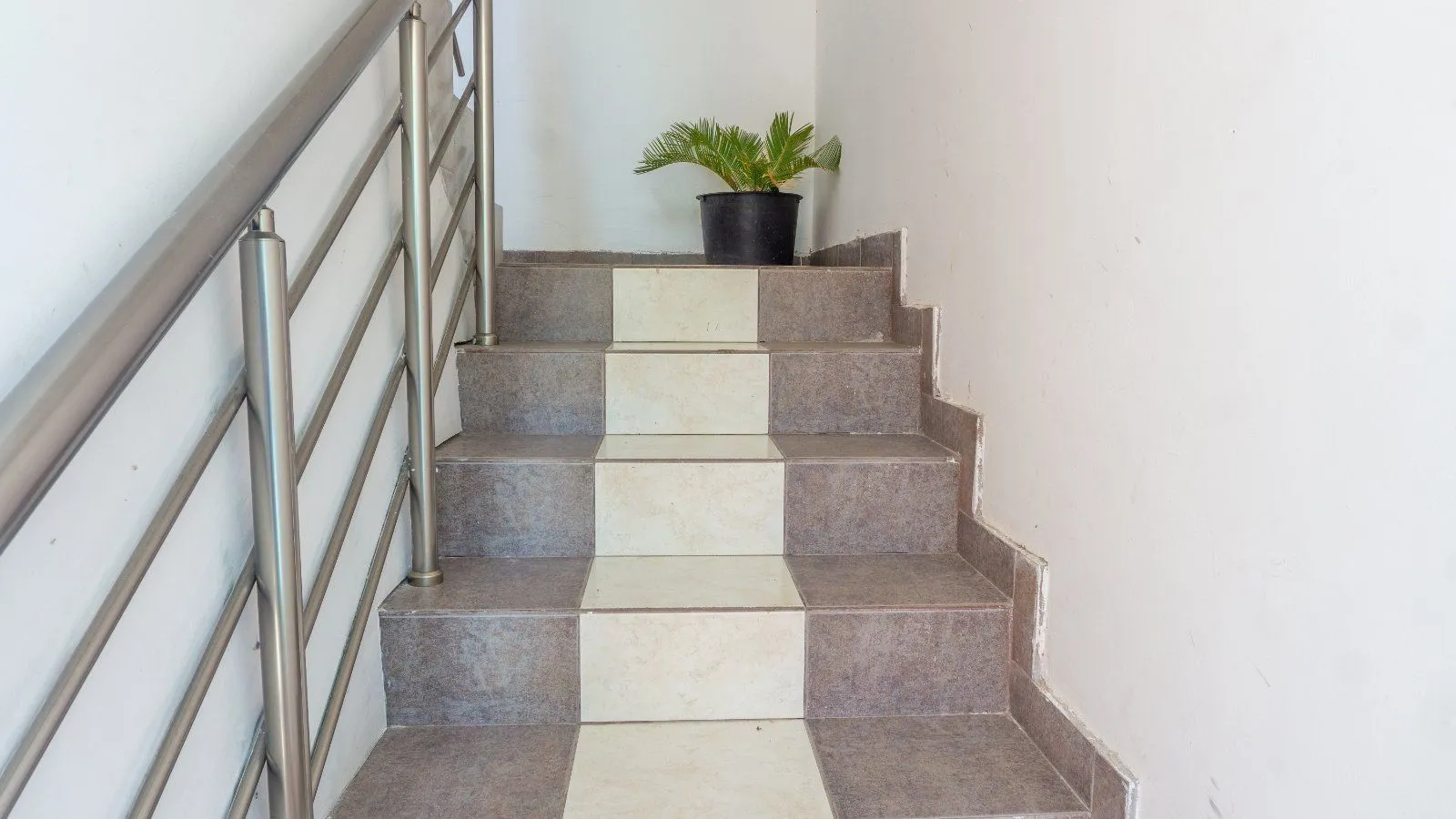 Prodaja, kuća, 700m², Lastva Grbaljska, Kotor