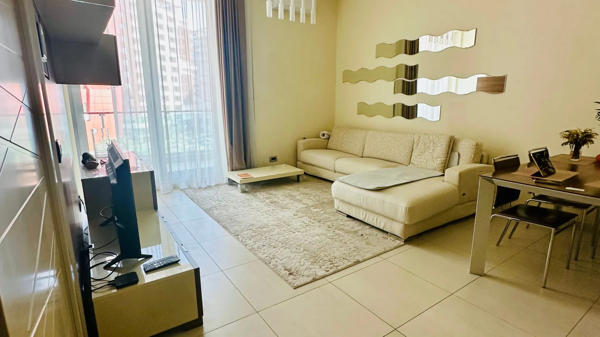 Izdavanje, jednosoban stan, 70m², Centar, Budva