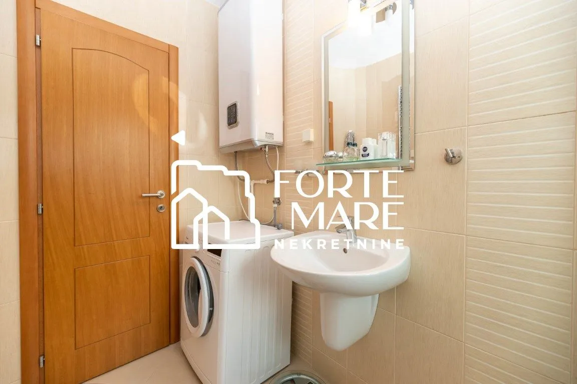 Prodaja, jednosoban stan, 75m², Đenovići, Herceg Novi