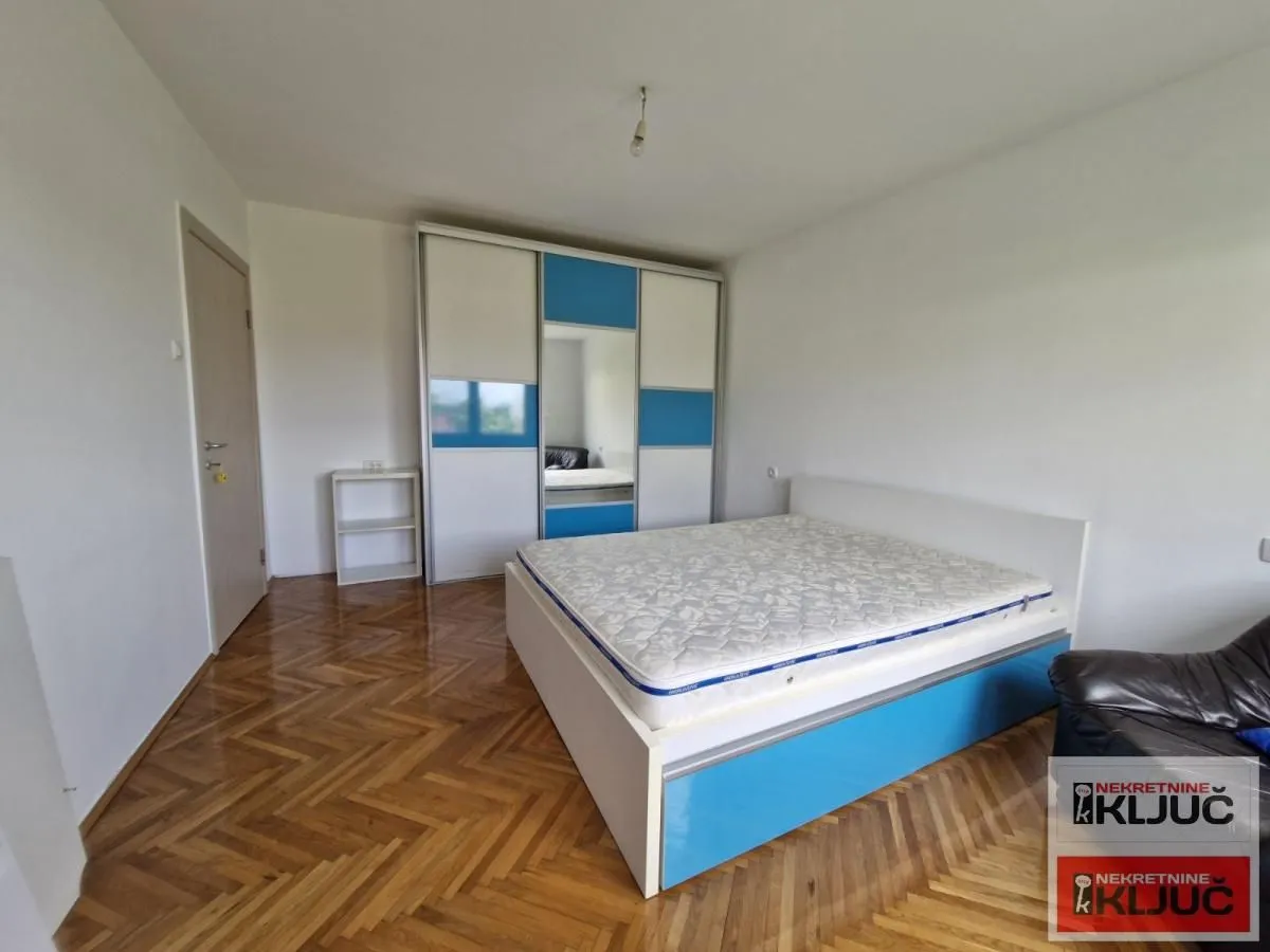 Prodaja, dvosoban stan, 57m², Cara Dušana, Novi Sad Sve Podlokacije