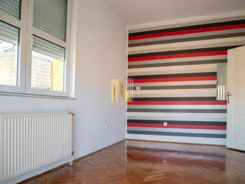 Prodaja, četvorosoban stan, 120m², Centar, Novi Sad - image 7