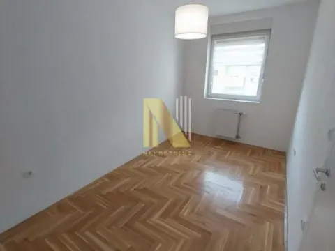 Izdavanje, četvorosoban stan, 70m², Podbara, Novi Sad Sve Podlokacije - image 8