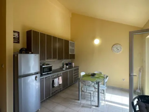 Prodaja, jednosoban stan, 58m², Đenovići, Herceg Novi